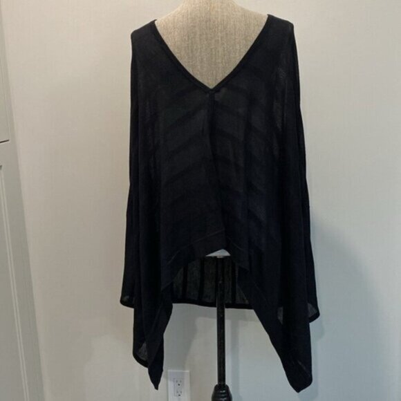 Lululemon Draped Oversized Poncho SIZE O/S Black - Picture 7 of 11